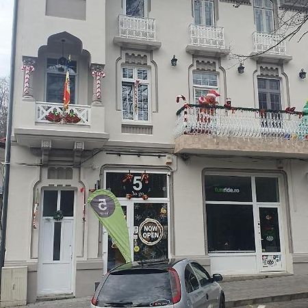 Downtown Park Loft Leilighet Sinaia Eksteriør bilde